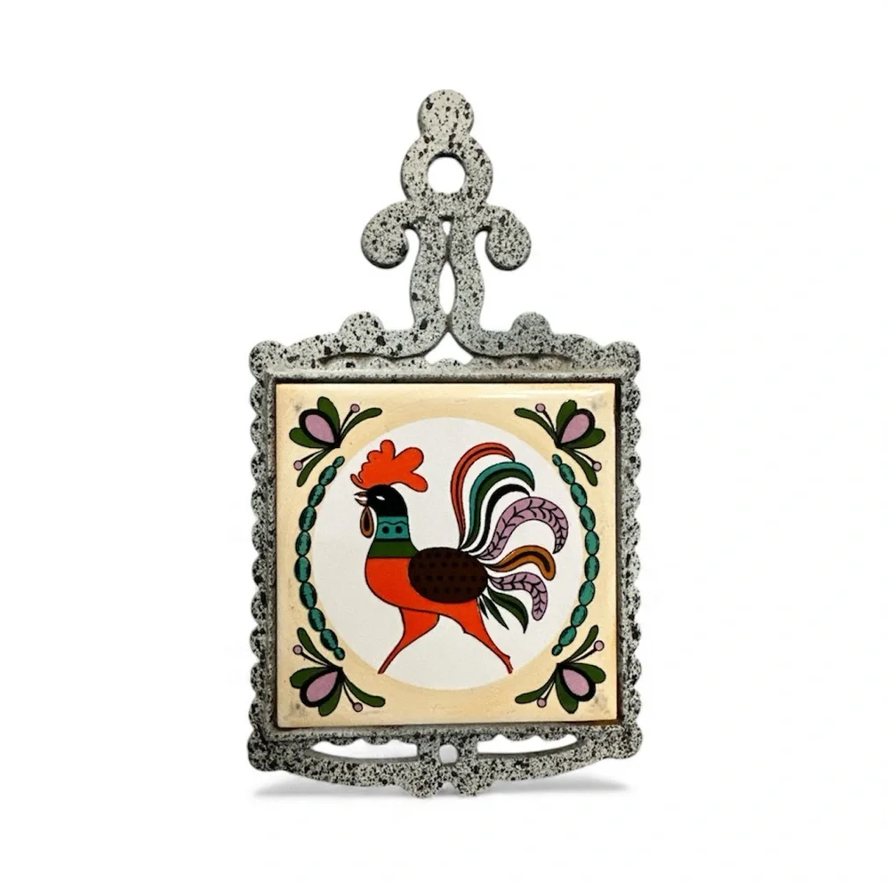 1960-1970s Vintage Rooster Tile Cast Iron Trivet